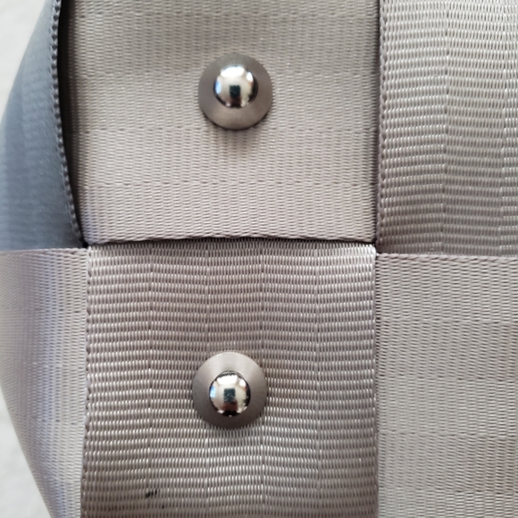 HARVEYS • Sand Dollar LTD Medium Tote - Picture 4 of 16